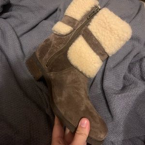 Ugg boots.